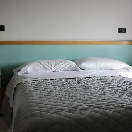 Greta Гостевой дом Сантарканджело-ди-Романья